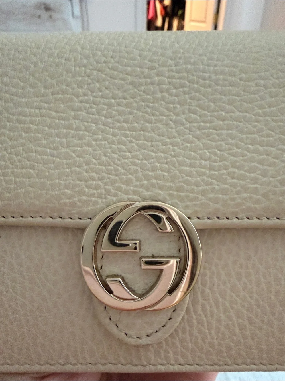 Cream Leather Crossbody Wallet on Chain - Picture 4 of 9